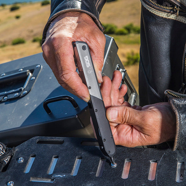 Baton Q4 Web Exclusive SOG Knives UK